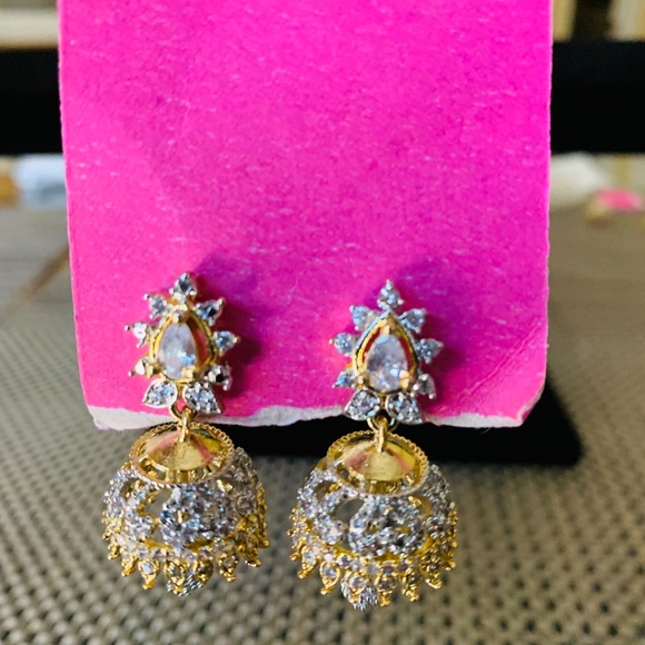 Small size jhumki with color stones - Picture 5 of 8